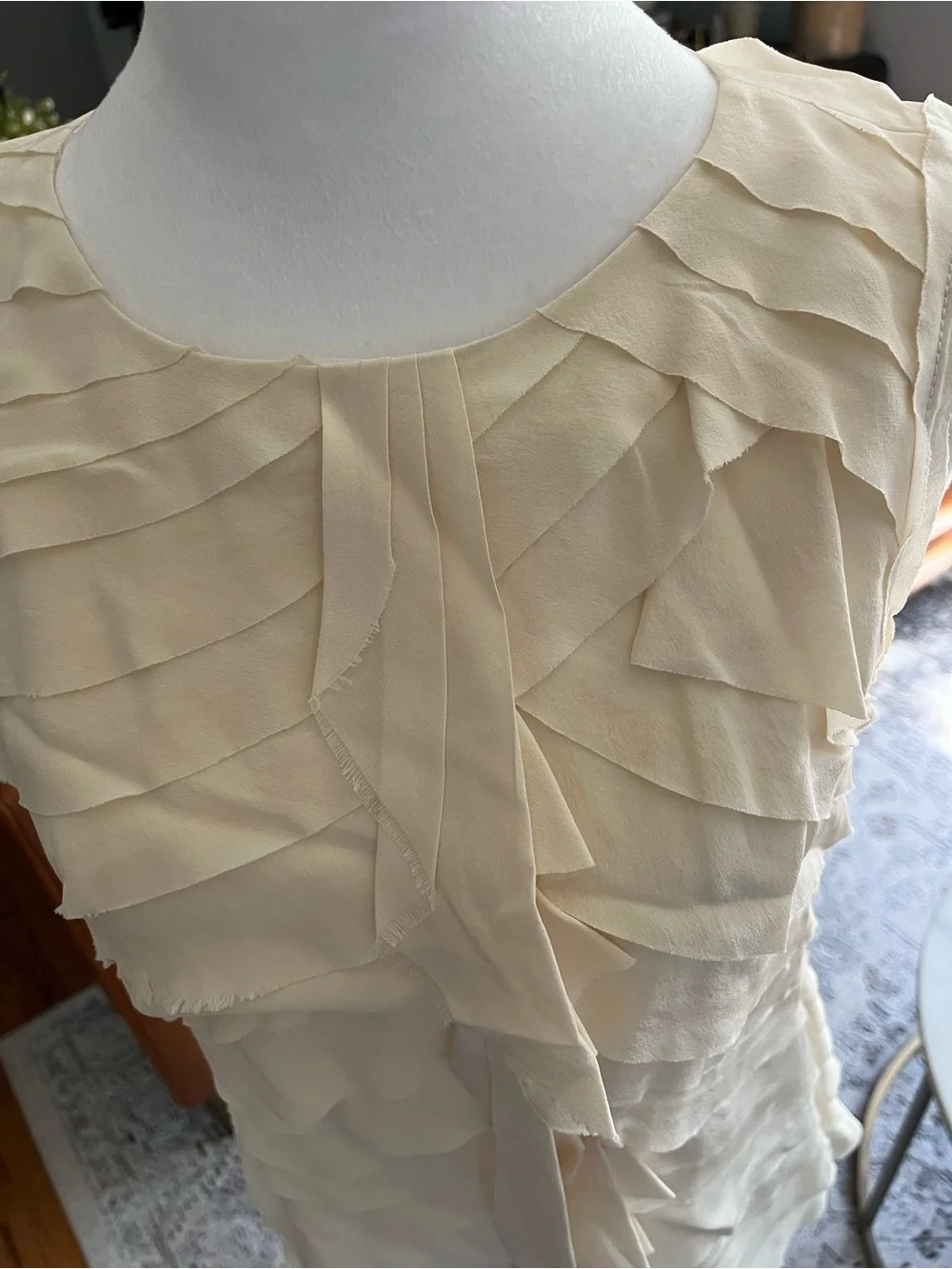 Tory Burch Silk Top Sz 4 Tiered Layered Ruffle Front Sleeveless Top Color Cream